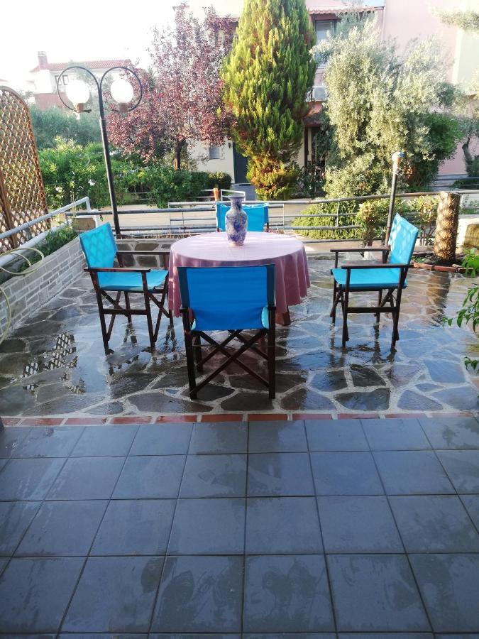 Private House Next To The Sea Vakantiehuis